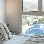 Malaga Skyline 9 Pool & Parking Free